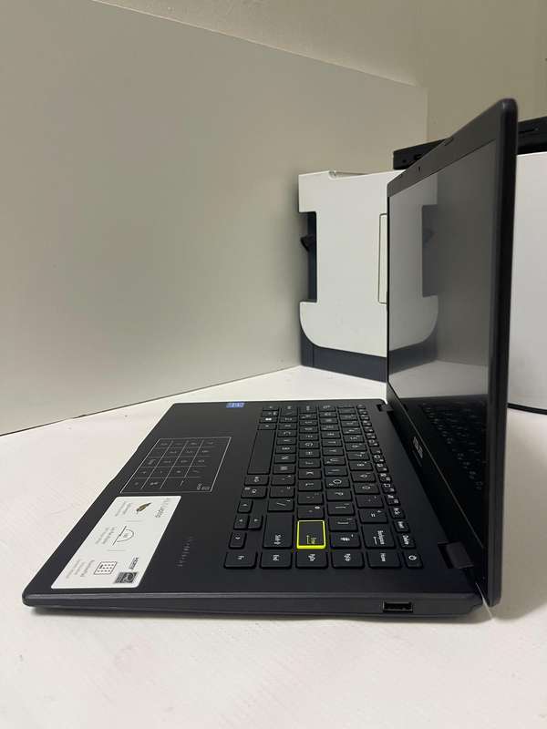 ASUS Vivobook E410 Intel® Celeron® N4500 4GB RAM 256GB SSD Laptop + Free Laptop Bag + Wireless Mouse