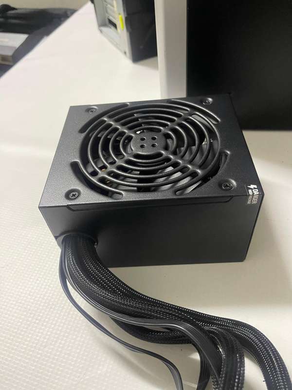 Corsair CV Series CV450  450 Watt 80 Plus® Bronze Certified PSU