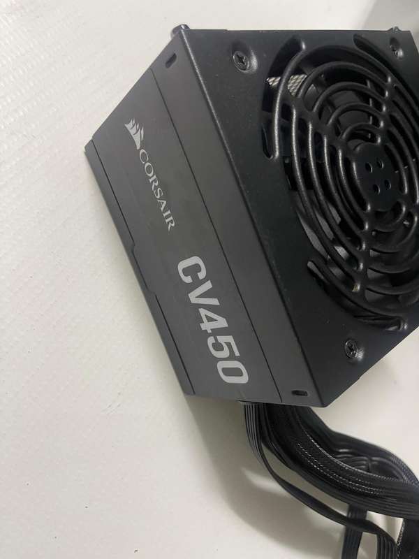 Corsair CV Series CV450  450 Watt 80 Plus® Bronze Certified PSU