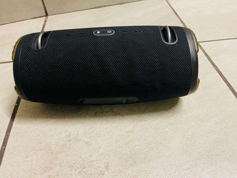 JBL Xtreme 3 - Portable Waterproof Bluetooth Speaker - Black