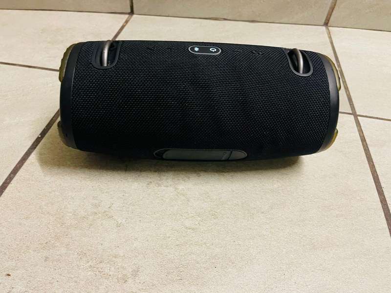 JBL Xtreme 3 - Portable Waterproof Bluetooth Speaker - Black