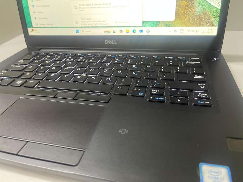 DELL LATITUDE 7490 - intel Core i7 8650U - 16GB DDR4 - 256GB NVME SSD - 14 INCH - LAPTOP