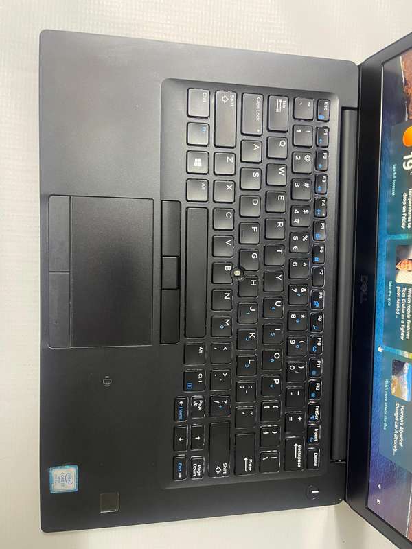 DELL LATITUDE 7490 - intel Core i7 8650U - 16GB DDR4 - 256GB NVME SSD - 14 INCH - LAPTOP
