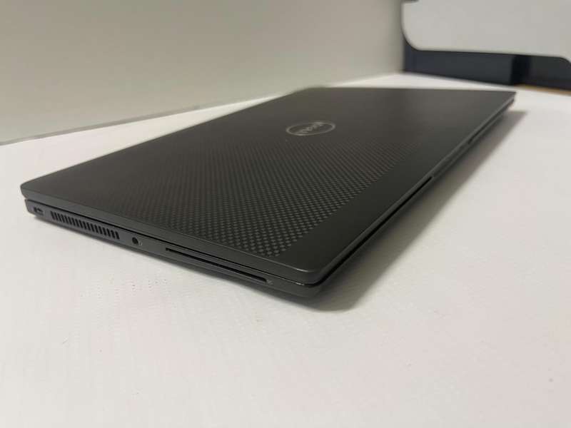 Dell Latitude 7420 14-inch Core i5-1135G7 vPRO (11th Gen) 16GB RAM 512GB SSD Win 11 Pro Laptop