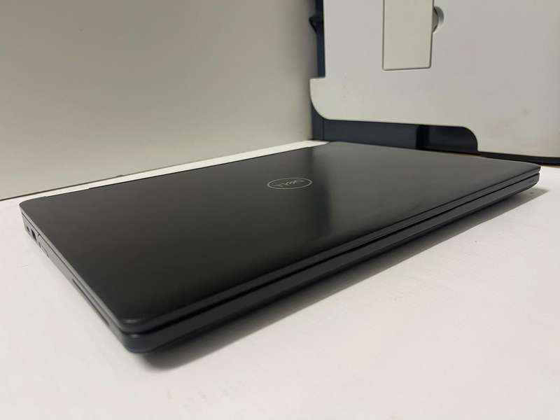 Dell Latitude 5490 Intel Core i5 8th Gen - 14-inch TOUCHSCREEN FHD- 16GB RAM - 512GB - Laptop