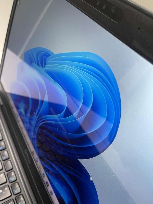 Dell Latitude 5490 Intel Core i5 8th Gen - 14-inch TOUCHSCREEN FHD- 16GB RAM - 512GB - Laptop