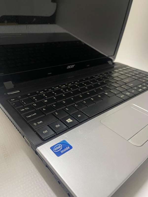 Acer Aspire E1-531 | Intel Cerelon B830 @1.80GHz | 8GB RAM| 250GB HDD | 15.6 LCD Display