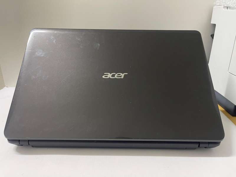 Acer Aspire E1-531 | Intel Cerelon B830 @1.80GHz | 8GB RAM| 250GB HDD | 15.6 LCD Display