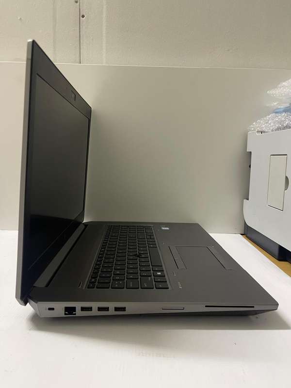 HP ZBook 17 G6 Mobile Workstation  Core i7-9750H 17.3 FHD 32GB RAM 1TB SSD Quadro T1000 4GB DDR5 GPU