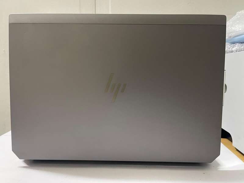 HP ZBook 17 G6 Mobile Workstation  Core i7-9750H 17.3 FHD 32GB RAM 1TB SSD Quadro T1000 4GB DDR5 GPU