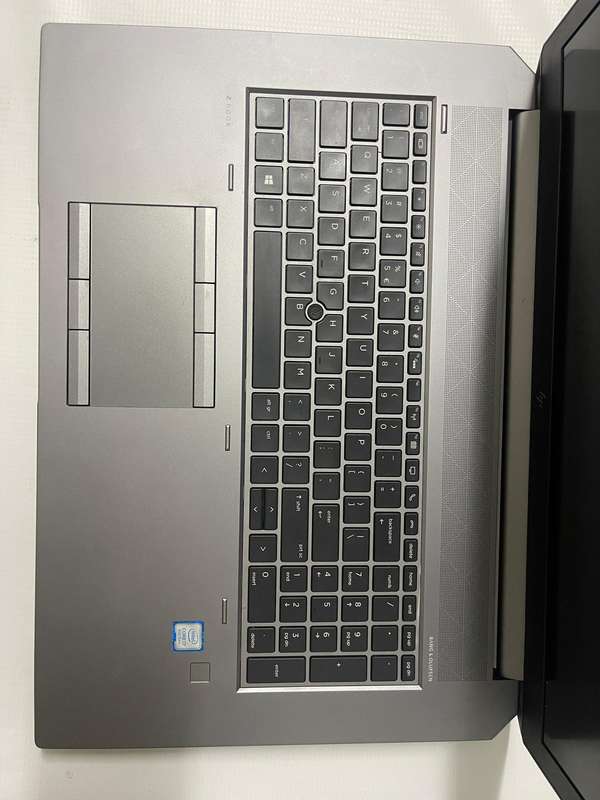 HP ZBook 17 G6 Mobile Workstation Core i7-8750H 17.3" FHD 32GB RAM 1TB SSD Quadro T1000 4GB DDR5 GPU