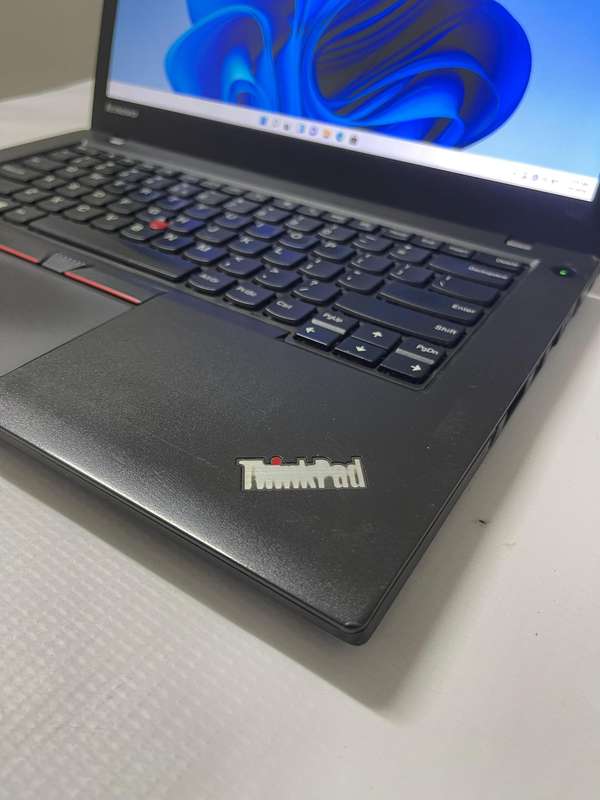 Lenovo Thinkpad T450 Intel Core i5 - 5th Gen Notebook - 14" DISPLAY - 4GB RAM - 500GB HDD