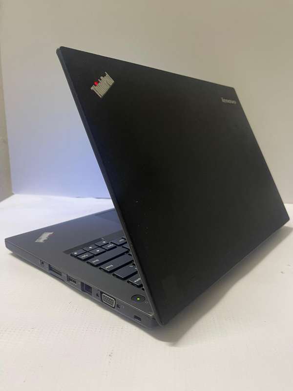 Lenovo Thinkpad T450 Intel Core i5 - 5th Gen Notebook - 14" DISPLAY - 4GB RAM - 500GB HDD