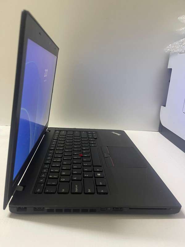 Lenovo Thinkpad T450 Intel Core i5 - 5th Gen Notebook - 14" DISPLAY - 4GB RAM - 500GB HDD