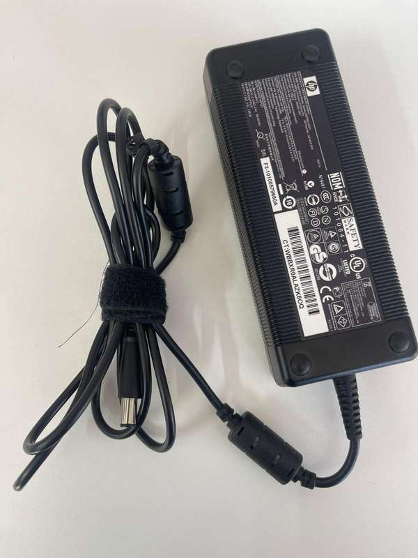 Original HP Big Pin 135W 19V 7.1A Pin Laptop AC Adapter Charger