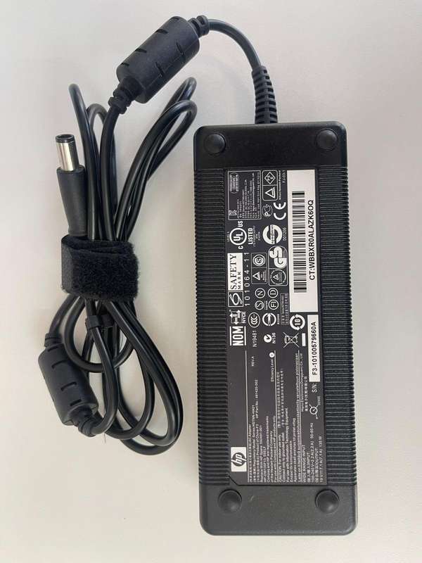 Original HP Big Pin 135W 19V 7.1A Pin Laptop AC Adapter Charger