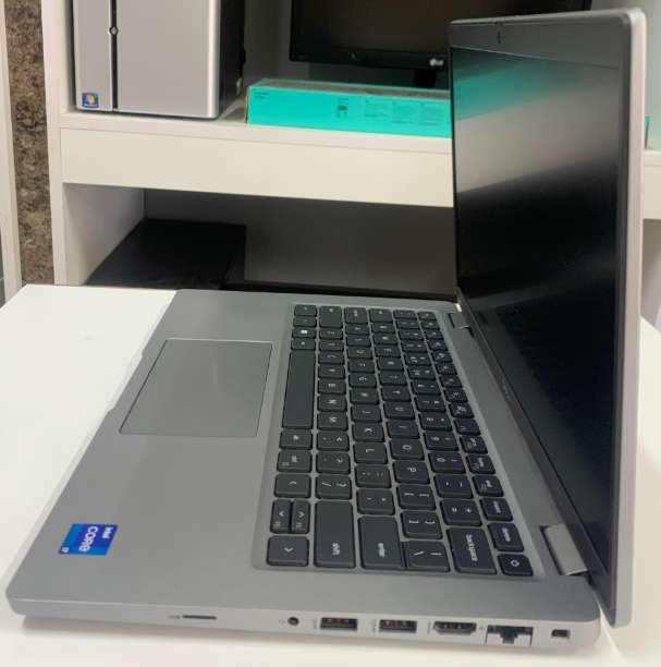 Dell Latitude 5430 Intel Core i7 12th Gen | 16 GB Ram | 512GB SSD | 14" FHD Display