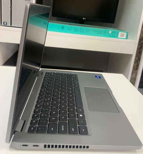 Dell Latitude 5430 Intel Core i7 12th Gen | 16 GB Ram | 512GB SSD | 14" FHD Display