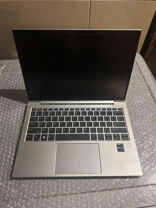 HP EliteBook 830 - 13 inch G10 Notebook - Intel Core i7 13th Gen - 16GB RAM - 1TB NVMe SSD - LTE