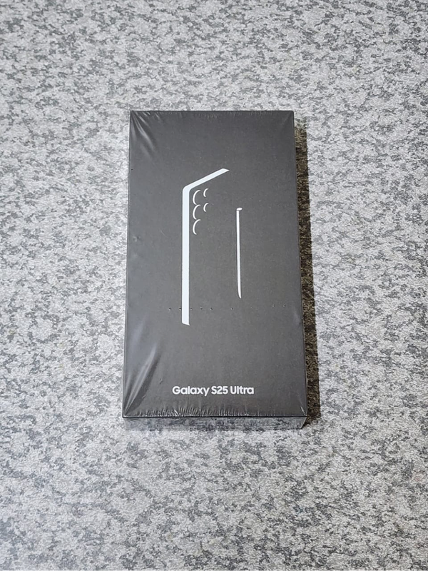 Samsung Galaxy S25 Ultra Sealed / Dual Sim