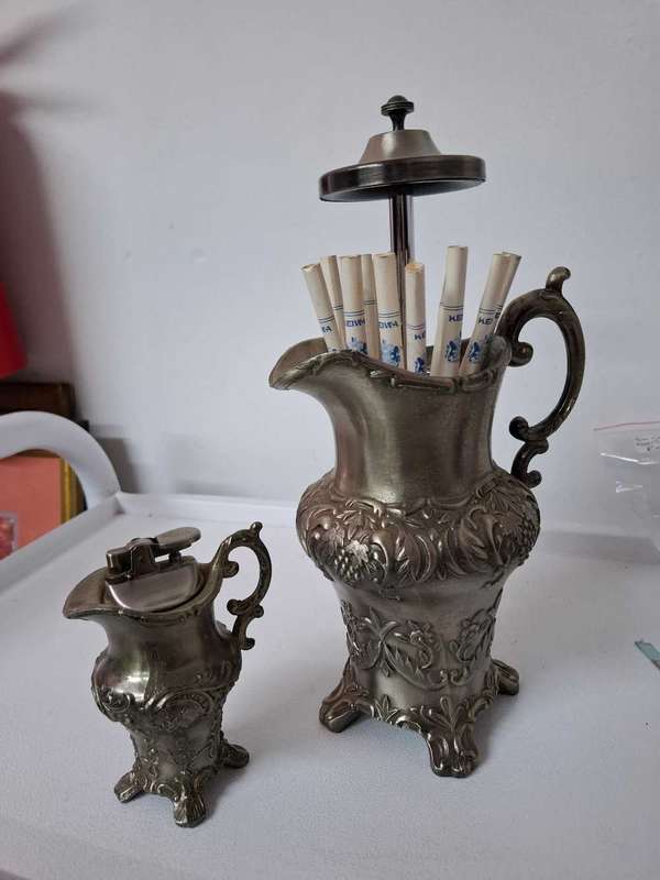 Vintage Tin Cigarette Dispenser with matching lighhter. 1950s.