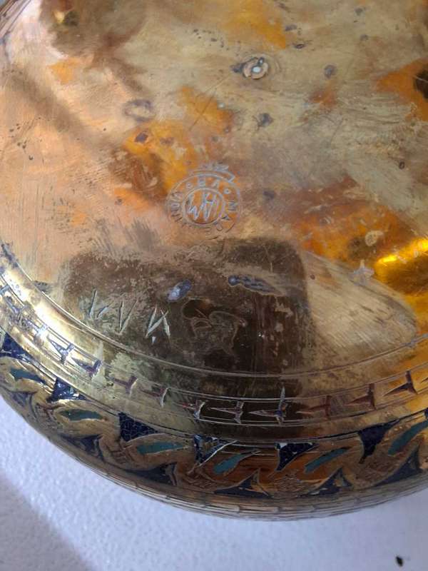 Set of 2 Brass bowls