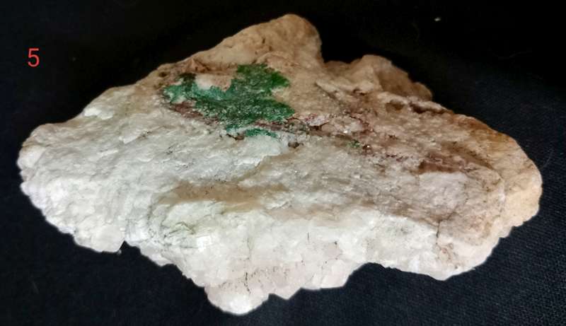 Cactus quartz with Malachite