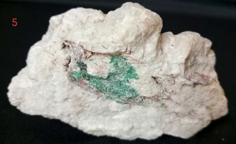 Cactus quartz with Malachite