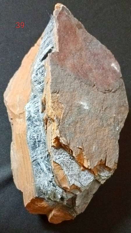 Tiger's Eye, yellow, raw over Crocidolite