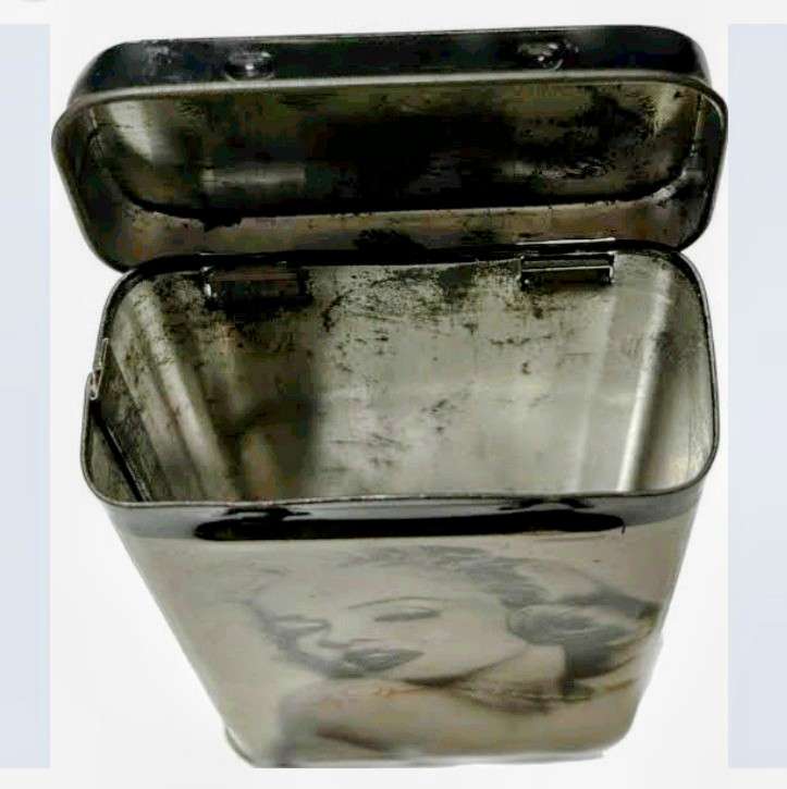 Vintage Marilyn Monroe Metal Cigerette .Box, Cigerette Tin Box 1980s