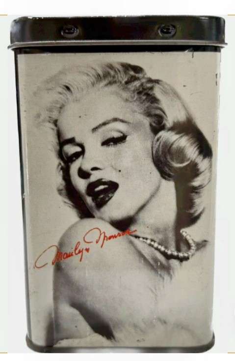 Vintage Marilyn Monroe Metal Cigerette .Box, Cigerette Tin Box 1980s