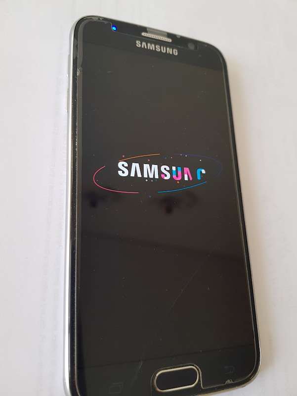 SAMASUNG GALAXY S6 CELLPHONE