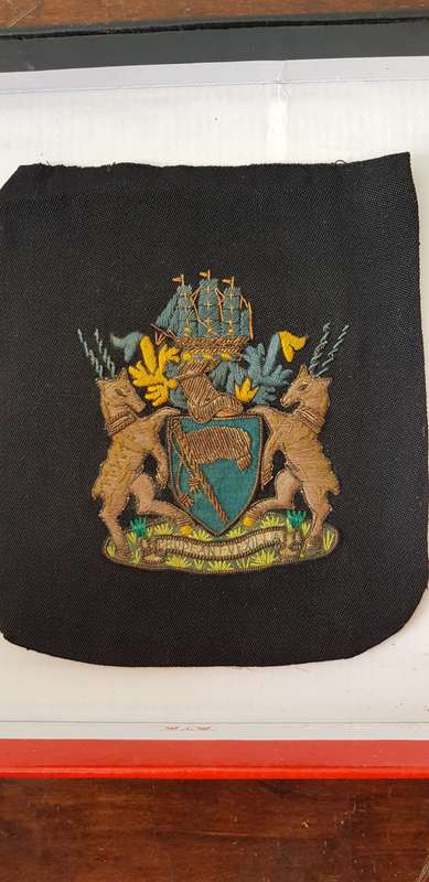 RARE & COLLECTBLE VINTAGE STANDARD BANK LOGO - COAT-OF-ARMS EMBROIDERED POCKET BADGE FROM 1955.