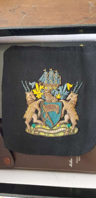 RARE & COLLECTBLE VINTAGE STANDARD BANK LOGO - COAT-OF-ARMS EMBROIDERED POCKET BADGE FROM 1955.