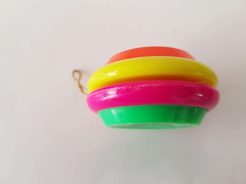 GENUINE ORIGINAL SOUTH AFRICAN YO-YO ISSUED IN 1981 IN SUPPORT OF THE MILITARY S.A.D.F .