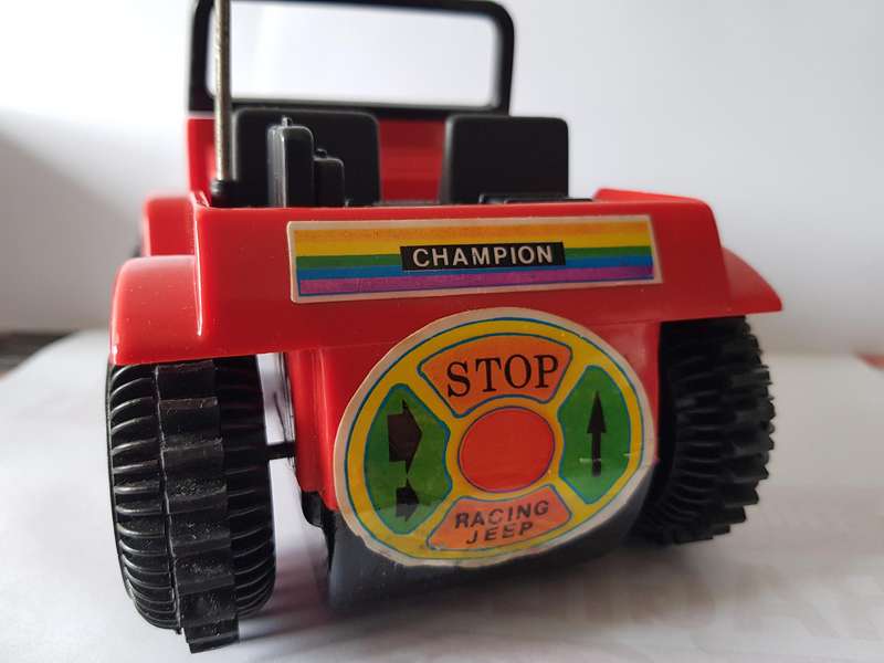 VINTAGE 1982 SUPER SUZUKI 4 X 4 JEEP - BATTERY OPERATED MODEL TOY - BY BOTOY.