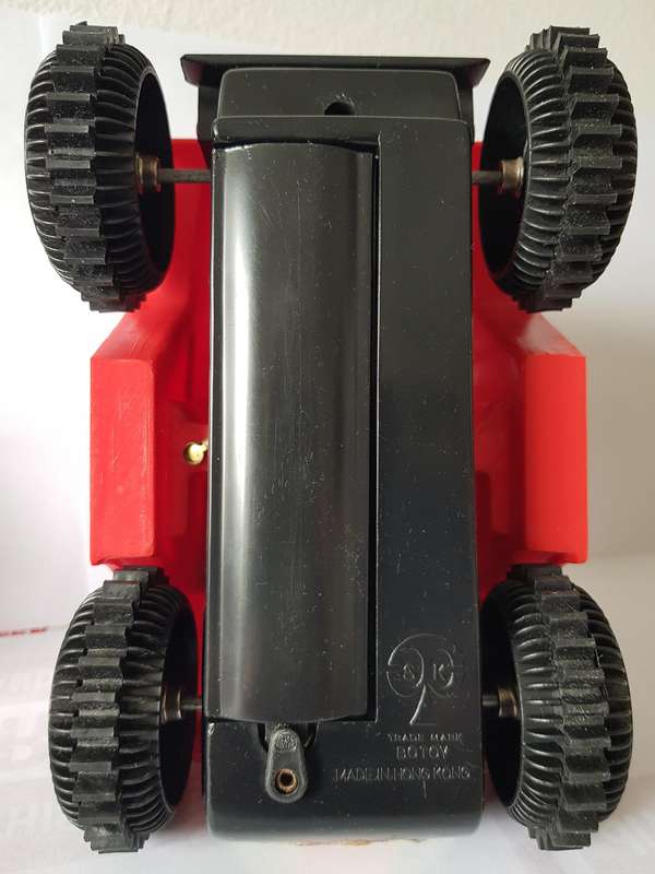 VINTAGE 1982 SUPER SUZUKI 4 X 4 JEEP - BATTERY OPERATED MODEL TOY - BY BOTOY.