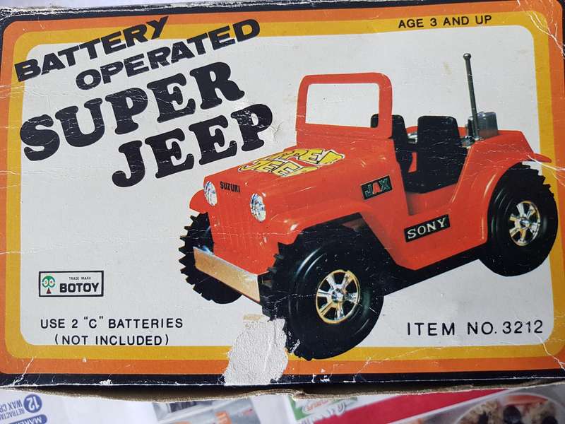 VINTAGE 1982 SUPER SUZUKI 4 X 4 JEEP - BATTERY OPERATED MODEL TOY - BY BOTOY.