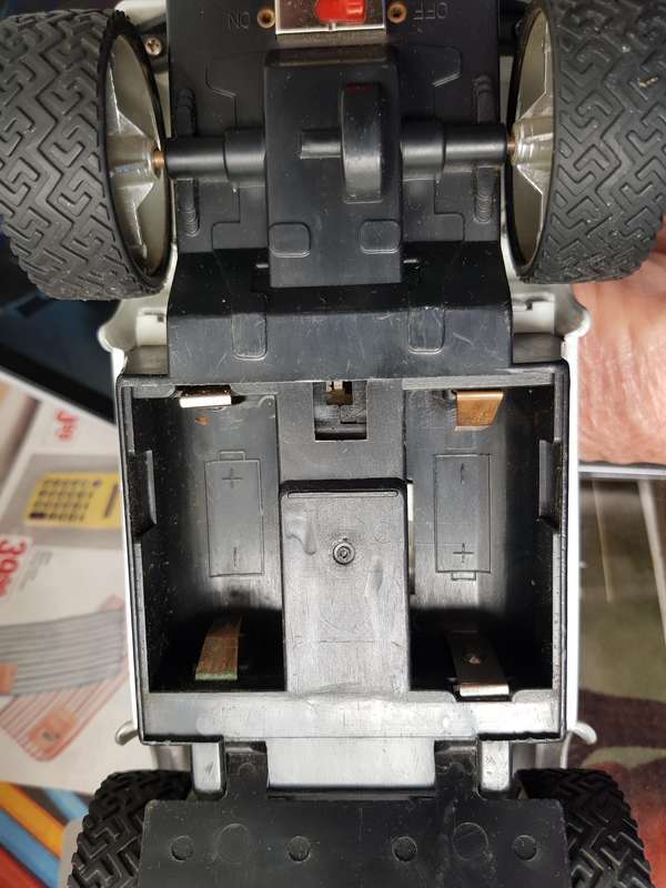 CJ-7 JEEP RENEGADE 4 X 4 TRACTION - SILVER - ACQUIRED IN 1986 - MODEL CAR - 1/18 SCALE - BATTERY OPE