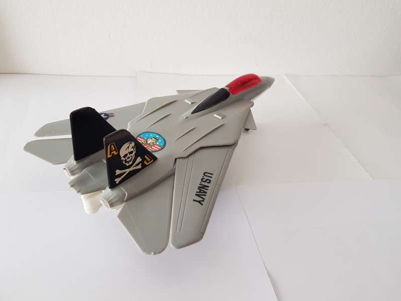 COLLECTABLE VINTAGE FIGHTER JET F-14A "TOMCAT" MODEL PLANE BY CRUMMAN.