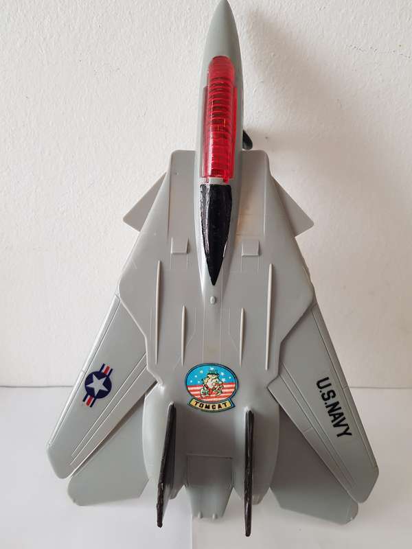 COLLECTABLE VINTAGE FIGHTER JET F-14A "TOMCAT" MODEL PLANE BY CRUMMAN.