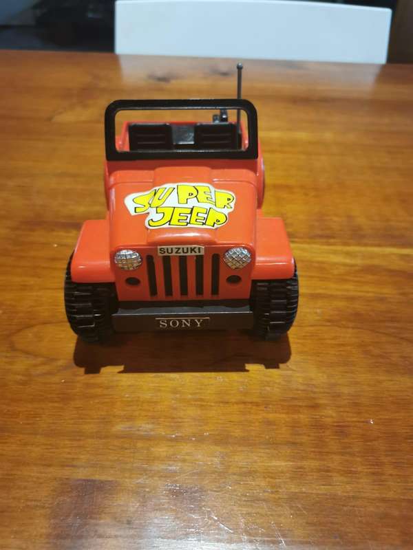 VINTAGE 1982 SUPER SUZUKI 4 X 4 JEEP - BATTERY OPERATED MODEL TOY - BY BOTOY.