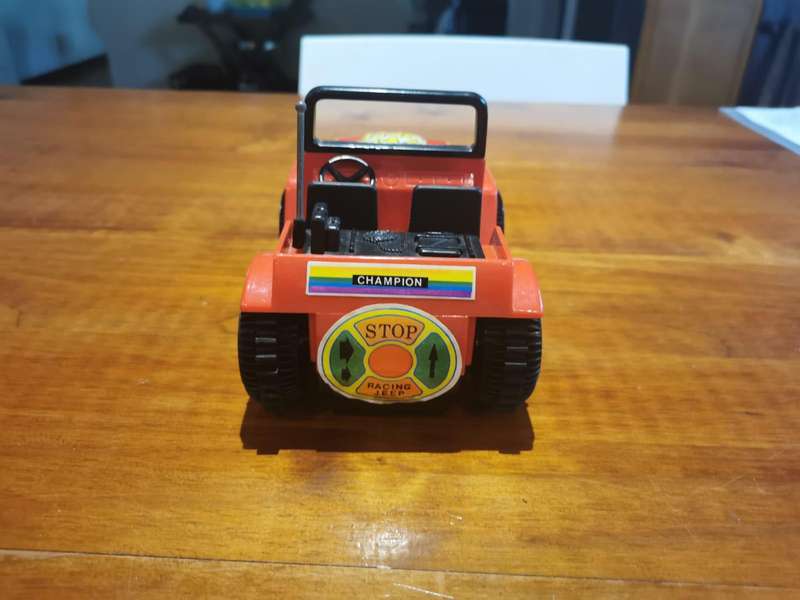 VINTAGE 1982 SUPER SUZUKI 4 X 4 JEEP - BATTERY OPERATED MODEL TOY - BY BOTOY.