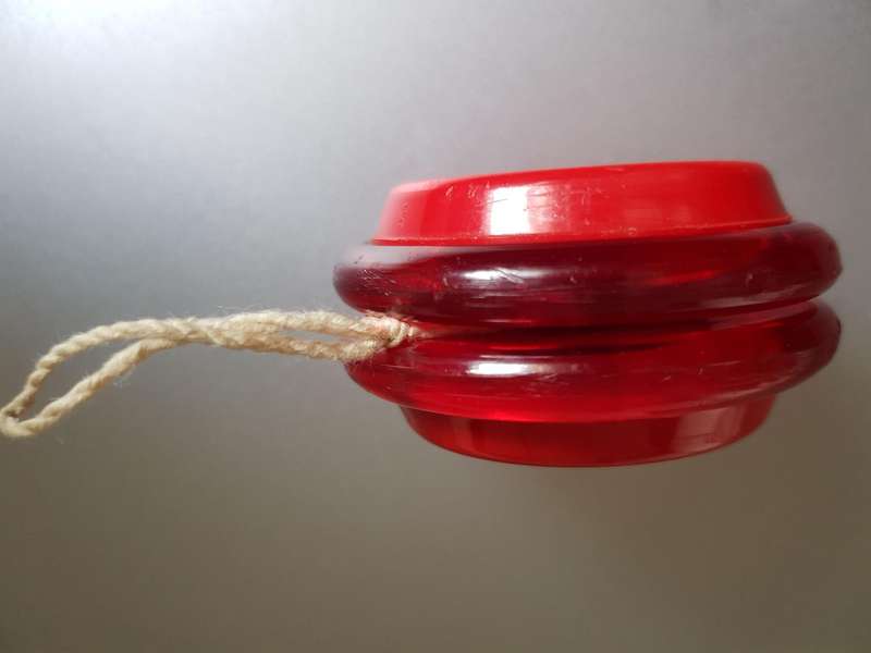 GENUINE RUSSEL COKE SUPER YO-YO FROM 1981.