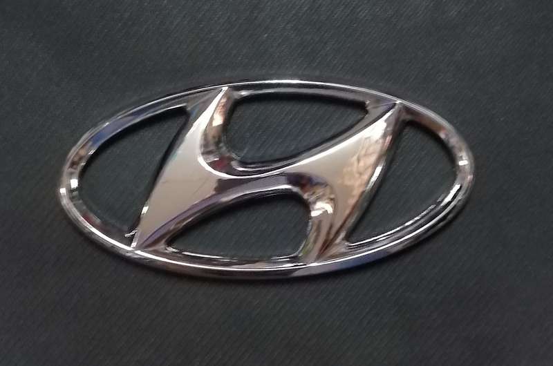 Hyundai stick on emblem