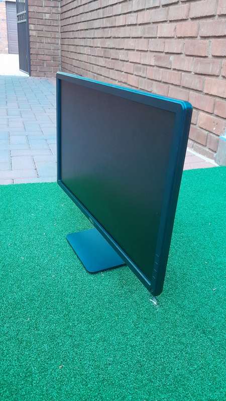 Dell E2414HT 24" 16:9 Widescreen 1920x1080 LED Backlit VGA DVI Monitor