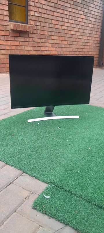 Samsung S27D590C 27" Full HD (1920x1080) PLS 4ms Response Curved LED Glossy Black Desktop Monitor