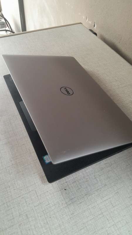 4K Touchscreen Dell Precision 5520 Core i7 7820HQ, 32GB RAM, 512GB NVMe, 4GB NVidia Quadro M1200