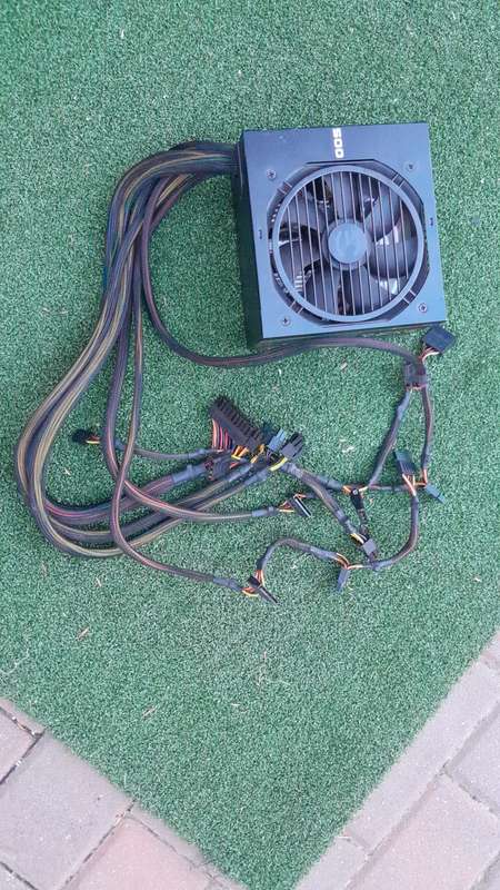 EVGA 100-B1-0500-KR 500B 500W 80 Plus Bronze Certified Desktop Power Supply