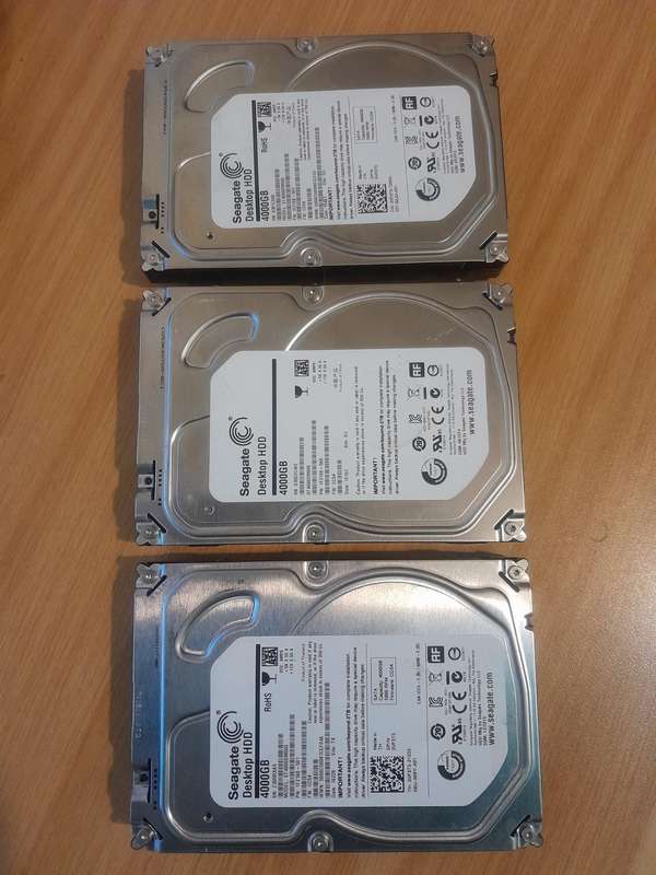 Seagate 4TB HDD 5.9K RPM 3.5" 6Gb/s SATA Hard Disk Drive Model: ST4000DM000